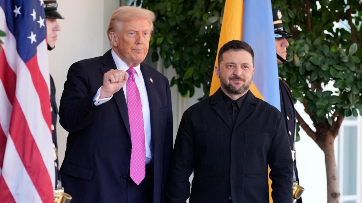 Donald Trump und Wolodymyr Selenskyj im Oktober vor dem Wei&szlig;en Haus. (Foto)
