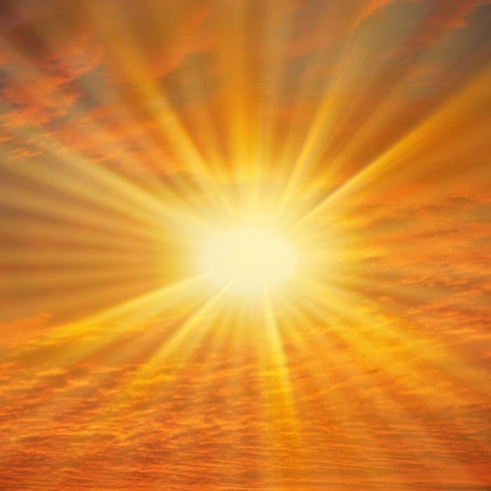 30 Grad nach verspäteten Eisheiligen! Meteorologen warnen vor drohenden Gewittern