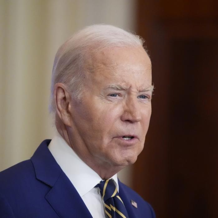 Gebrechlich, wirr und unfähig: US-Beamte packen über Biden-Zustand aus
