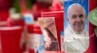 Papst Franziskus wird wegen Lungen- und Nierenproblemen im Krankenhaus behandelt - einer düsteren Nostradamus-Prophezeiung zufolge könnte bald das letzte Stündlein des Kirchenoberhauptes schlagen.