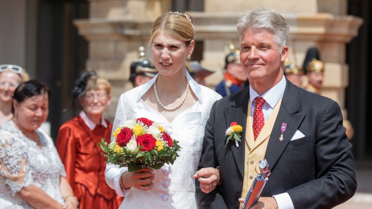 Prinzessin Stephanie und ihr Mann Jan Stahl wollen im kommenden Jahr noch kirchlich heiraten. (Foto)