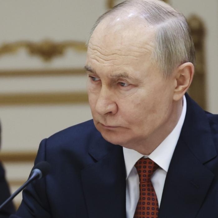 Massive Truppenbewegungen enthüllen Wladimir Putins Panzer-Plan
