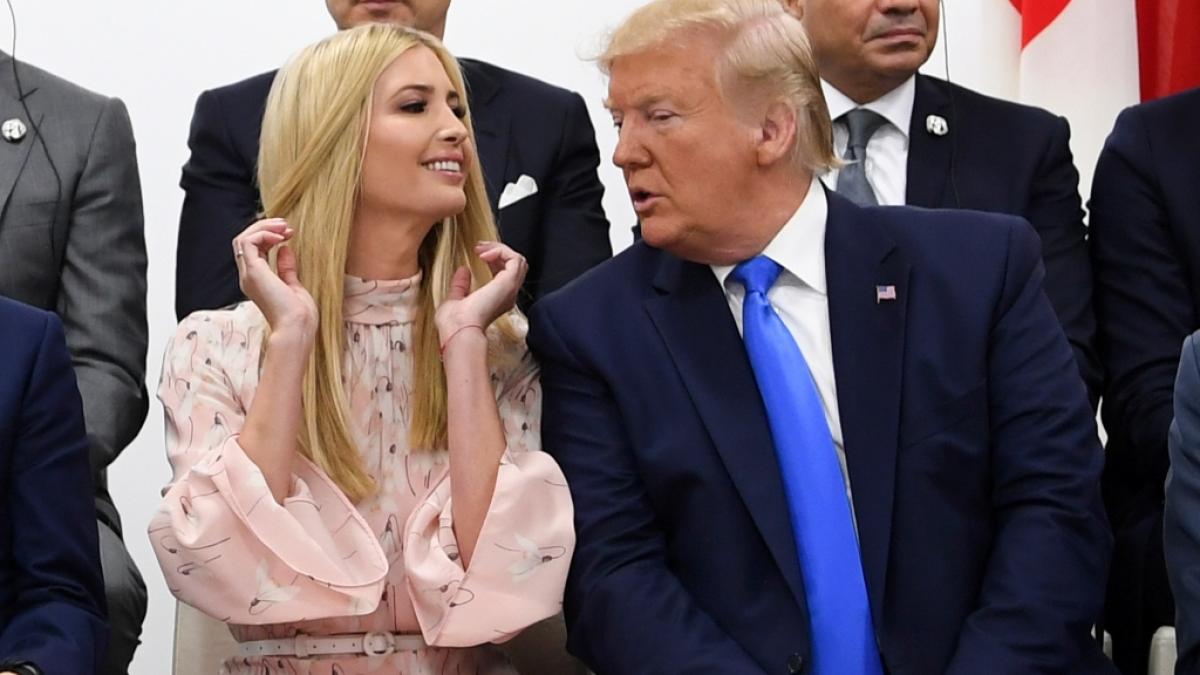F&uuml;r seine Enkel macht Donald Trump das Wei&szlig;e Haus auch mal zum Kindergeburtstags-Schauplatz. (Foto)