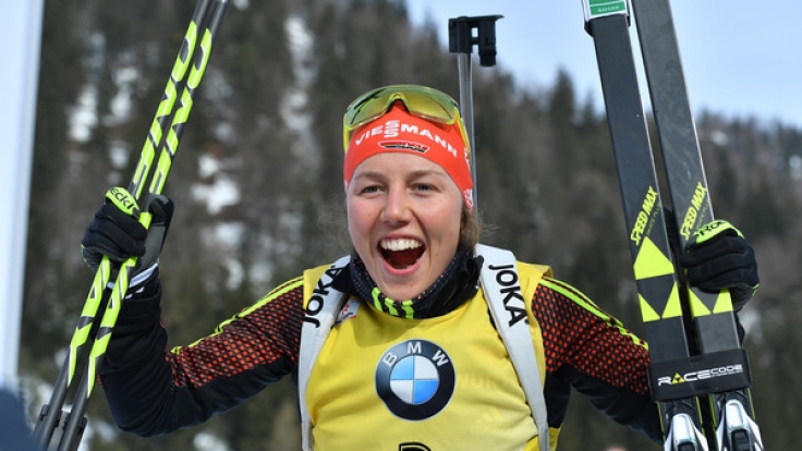 Laura Dahlmeier ist in Annecy bestens in das Wintersport-Wochenende gestartet.