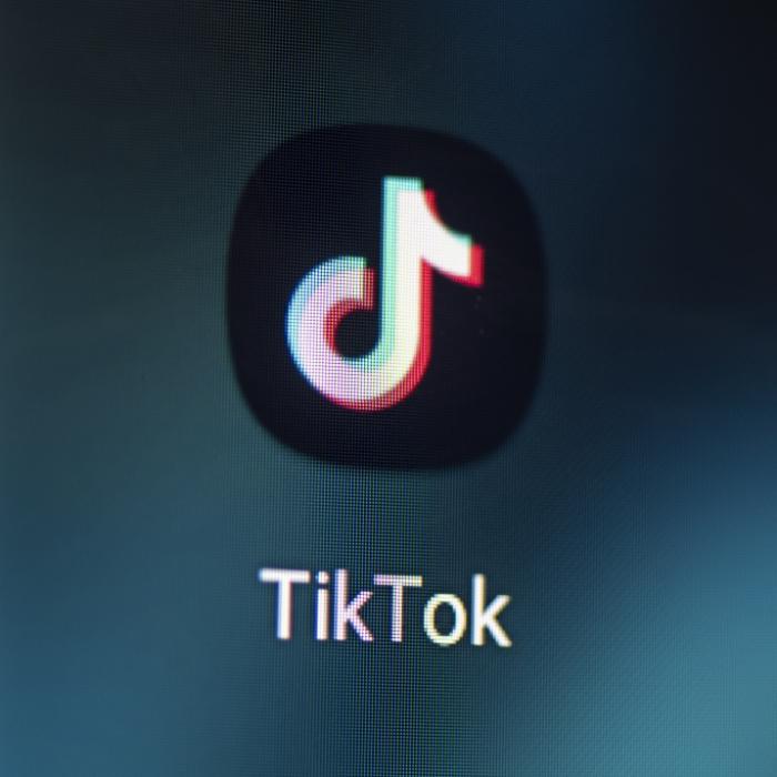 Millionen Fans in Trauer! TikTok-Liebling plötzlich verstorben