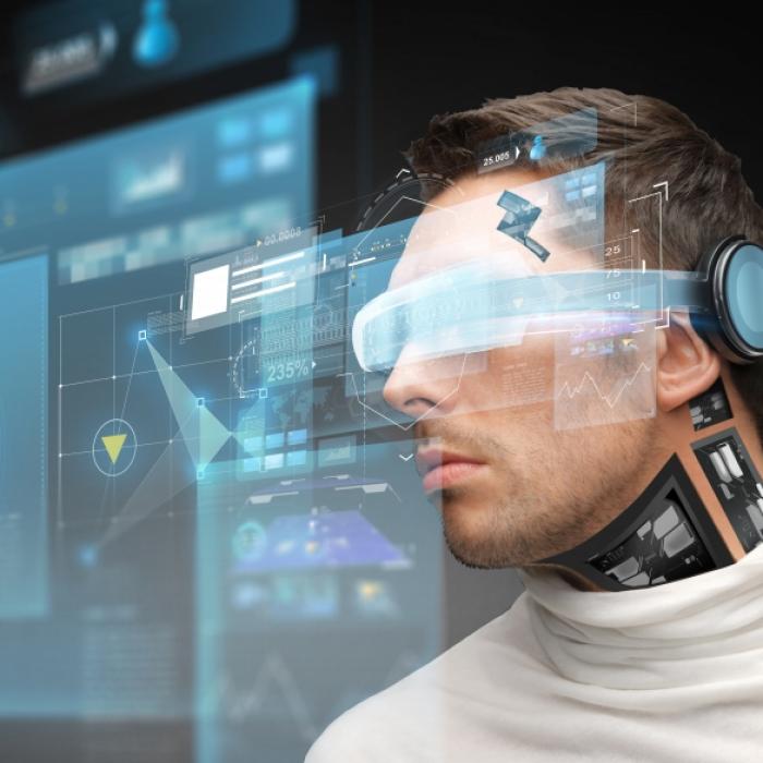 Erster Cyborg der Welt stirbt mit 64 Jahren