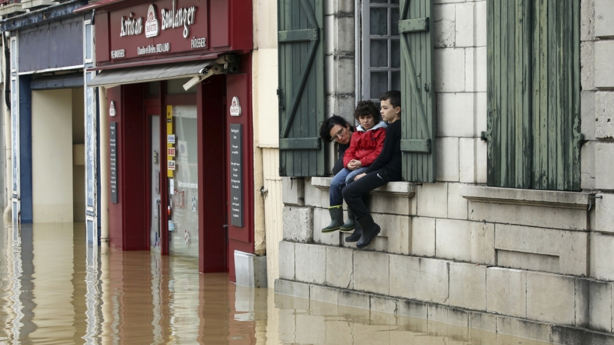 Hochwasser haben im S&uuml;den Frankreichs mindestens 13 Todesopfer gefordert. (Foto)