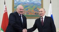 Bei seinem Zusammentreffen mit Belarus-Präsident Lukaschenko schürte Wladimir Putin erneut wilde Gerüchte um seinen Gesundheitszustand.