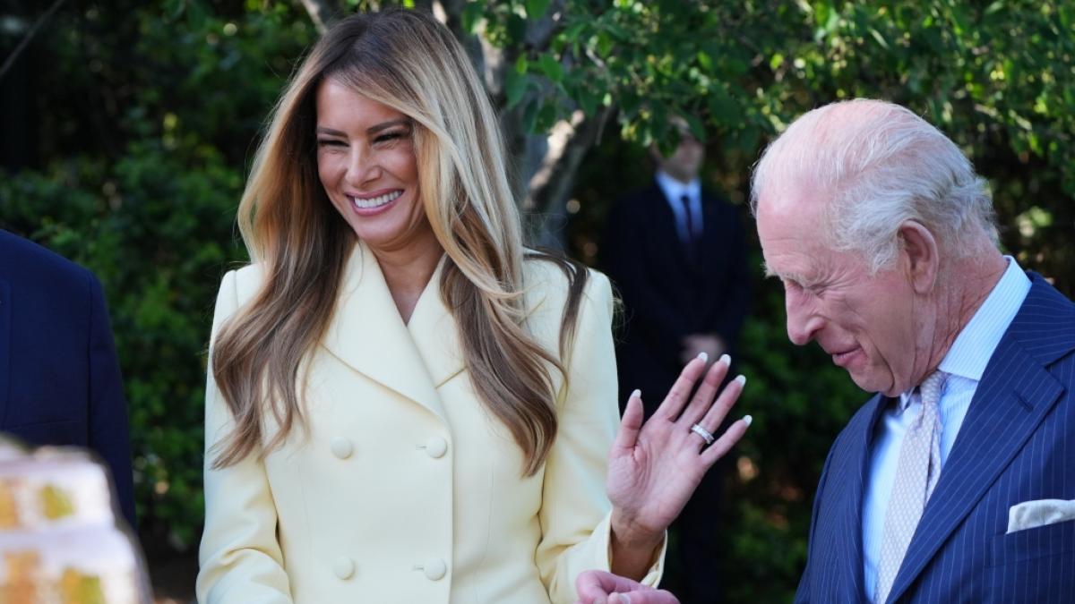 Melania Trump empfing an der Seite ihres Mannes K&ouml;nig Charles und Camilla repr&auml;sentativ vor dem Wei&szlig;en Haus. (Foto)
