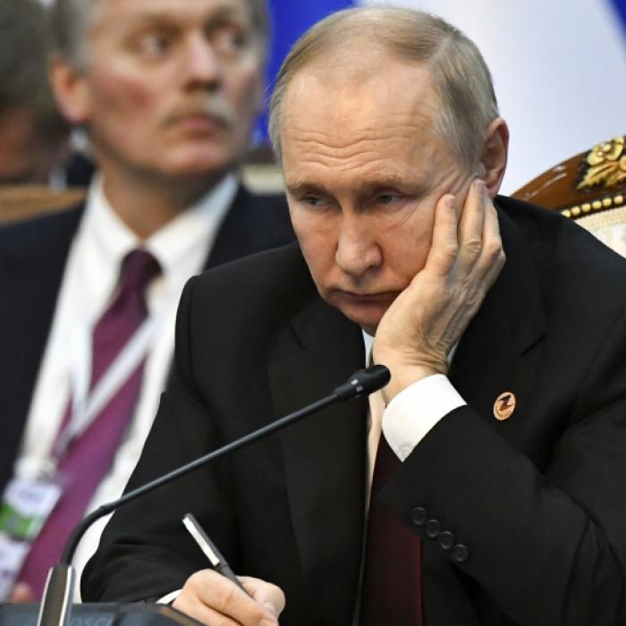 Peinliches Propaganda-Video! Russe zieht für neues iPhone in Ukraine-Krieg