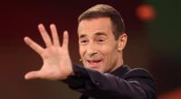 Moderator Kai Pflaume steht bei der Fernsehgala 