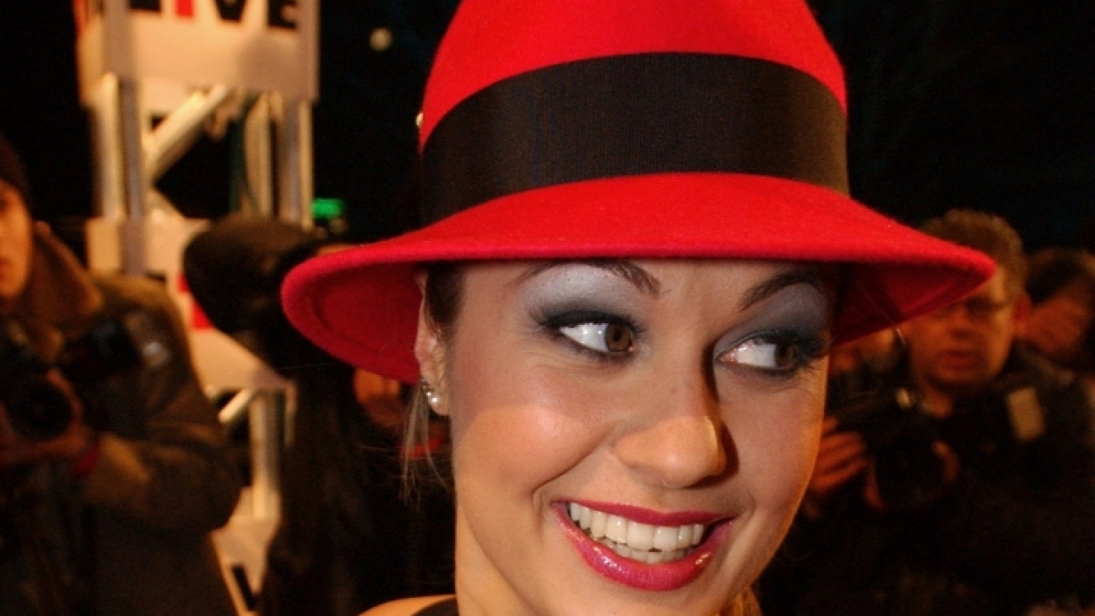 Passt dank Schokodi&auml;t jetzt in Gr&ouml;&szlig;e 36: Moderatorin Ruth Moschner. (Foto)