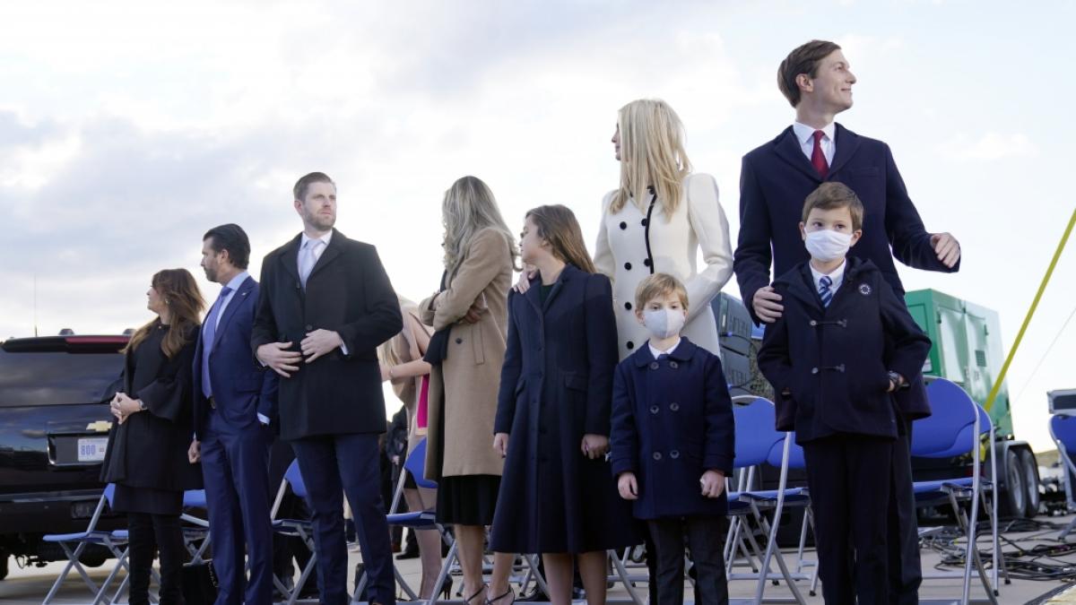 Der Trump-Clan bei Donalds Verabschiedung auf der Andrews Air Force Base. (Foto)