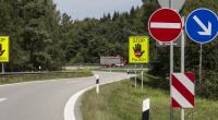 Bei einem Falschfahrer-Unfall auf der A38 hat ein Geisterfahrer mehrere Menschen in den Tod gerissen (Symbolfoto).