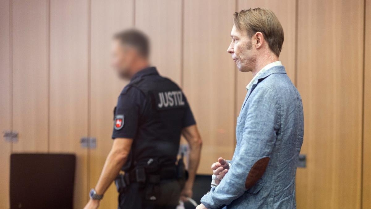 Maddie-Verd&auml;chtiger Christian B. k&ouml;nnte in rund drei Monaten aus der Haft entlassen werden. Laut Medien-Berichten habe eine anonyme Spenderin ein offenes Bu&szlig;geld bereits beglichen. (Foto)