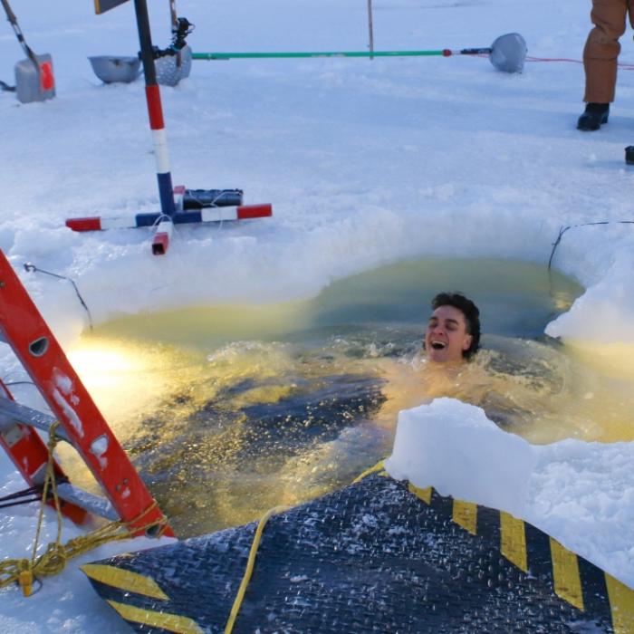 Forscher zeigen die verblüffenden Ergebnisse des Eisbad-Trends