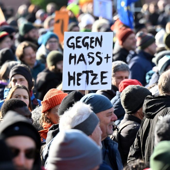Wann und wo gibt's am Sonntag Demos gegen AfD, Menschenhass und Rechtsruck?