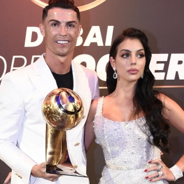 Da staunt CR7! DIESE Yoga-Übung ist mehr als POPOlär