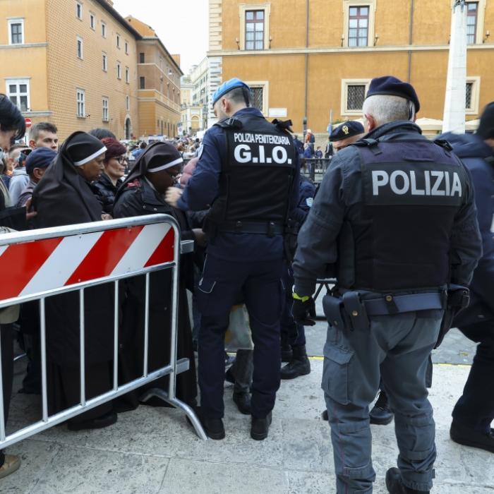 Drohnenkiller, Bazookas, Scharfschützen: So wurde die Papst-Beerdigung abgesichert