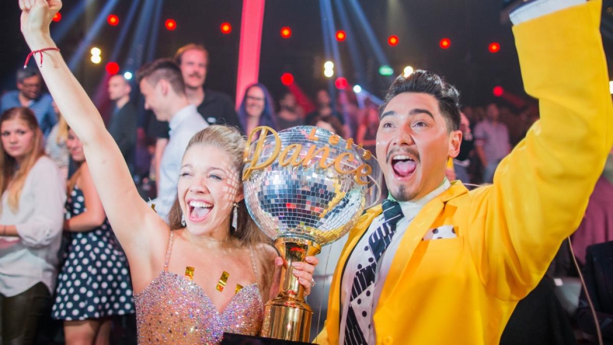 Victoria Swarovski durfte in der 9. Staffel von "Let's Dance" ihren Sieg mit Profit&auml;nzer Erich Klann bejubeln - inzwischen moderiert die &Ouml;sterreicherin die Tanzshow gemeinsam mit Daniel Hartwich. (Foto)