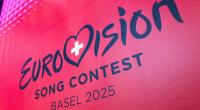 Das Logo des Eurovision Song Contest (ESC) 2025 ist auf einem Banner zu sehen.
