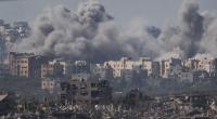 Rauch steigt nach einem israelischen Luftangriff im Gazastreifen auf, vom Süden Israels aus gesehen.