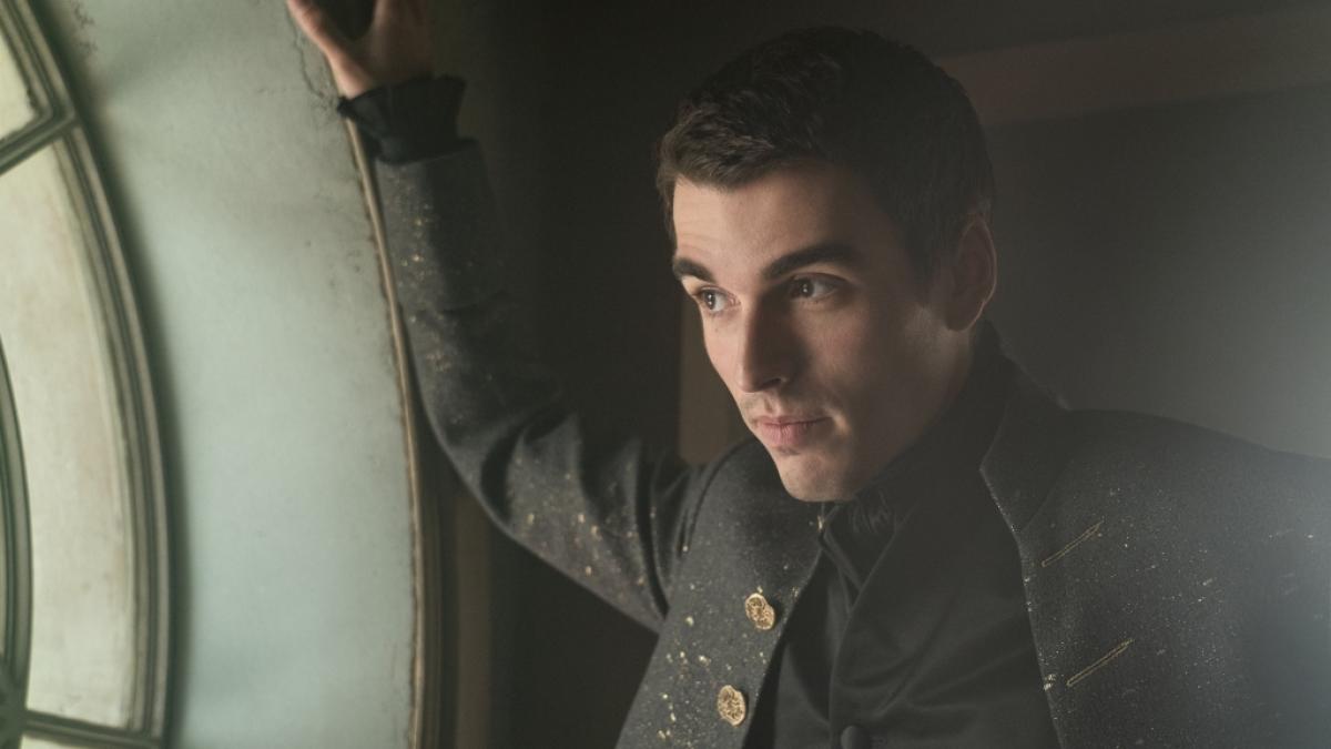 Corey Mylchreest als junger K&ouml;nig George in "Queen Charlotte: Eine Bridgerton-Geschichte". (Foto)