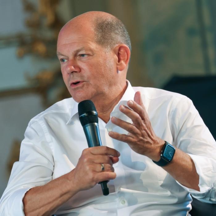 Schon mal gekifft? Kanzler enthüllt Drogen-Geheimnis