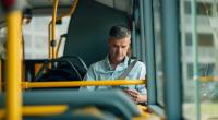 In einigen Städten können Sie kostenlos mit Bus und Bahn fahren.