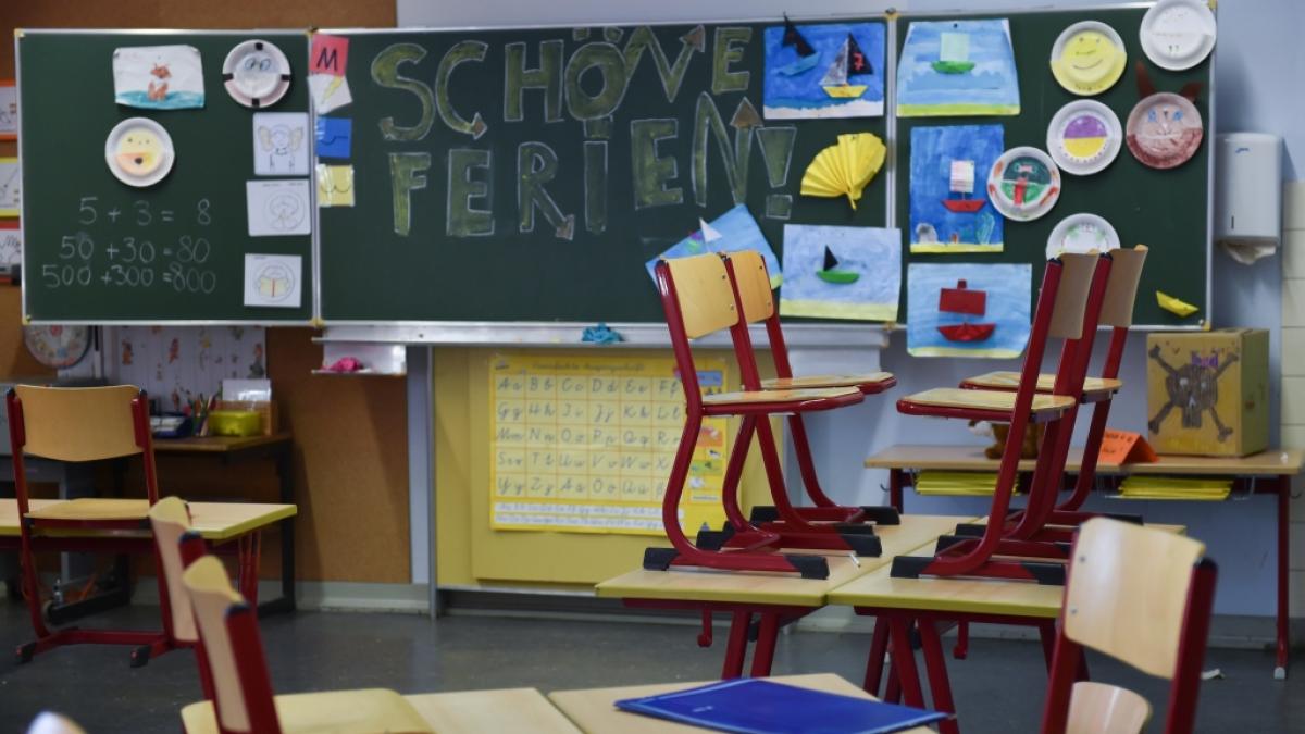 Alle Termine f&uuml;r Schulferien und Feiertage auf news.de. im &Uuml;berblick. (Foto)