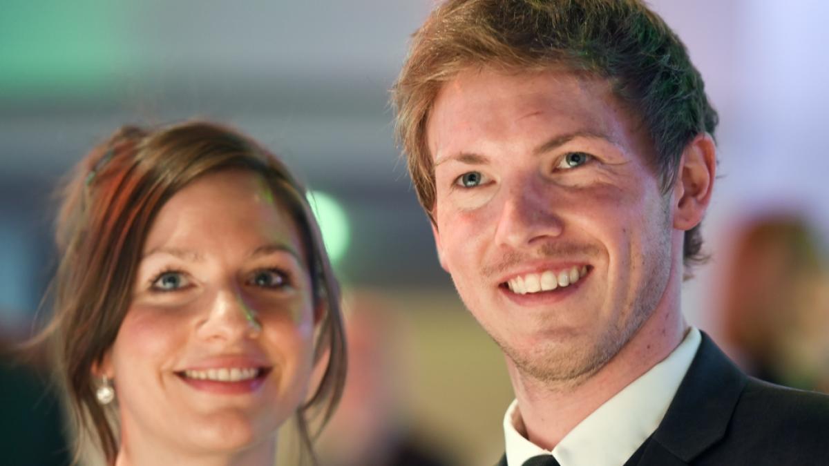 Julian Nagelsmann mit seiner fr&uuml;heren Frau Verena Nagelsmann w&auml;hrend der DFB-Trainergala 2016. (Foto)