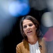 Deutschlands Außenministerin Annalena Baerbock hat der Ukraine ihre Unterstützung zugesichert.