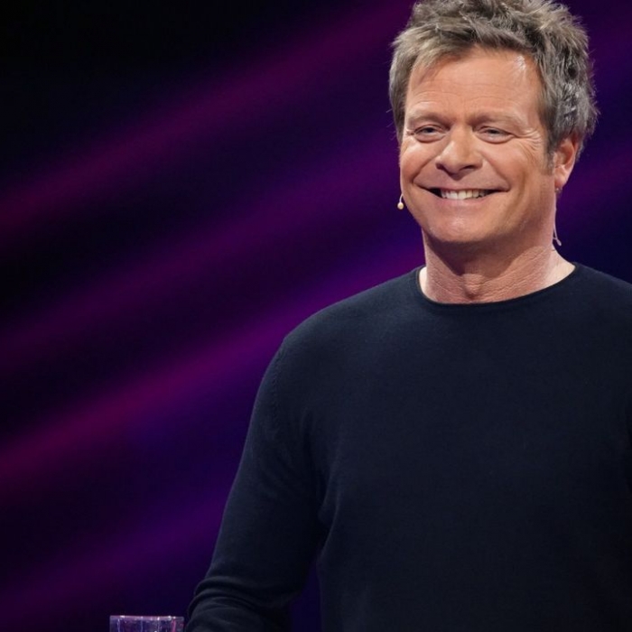 Wiederholung der Talentshow im TV und online