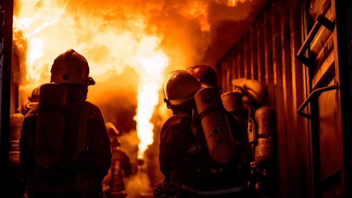 Bei einem H&auml;userbrand in Russland sind sieben Menschen, darunter f&uuml;nf Kinder, in den Flammen ums Leben gekommen (Symbolfoto). (Foto)