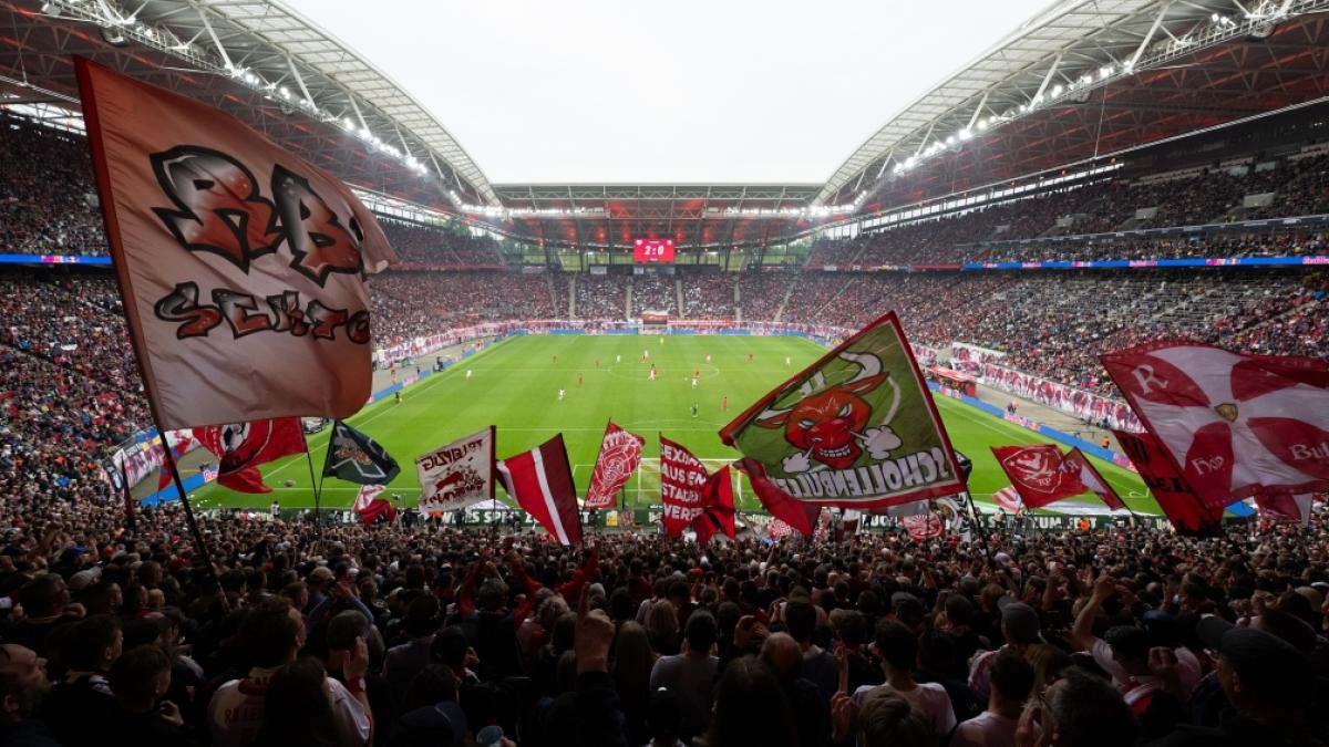 Der Fanblock der Messest&auml;dter gibt alles bei jedem Heimspiel von RB Leipzig. (Symbolbild) (Foto)