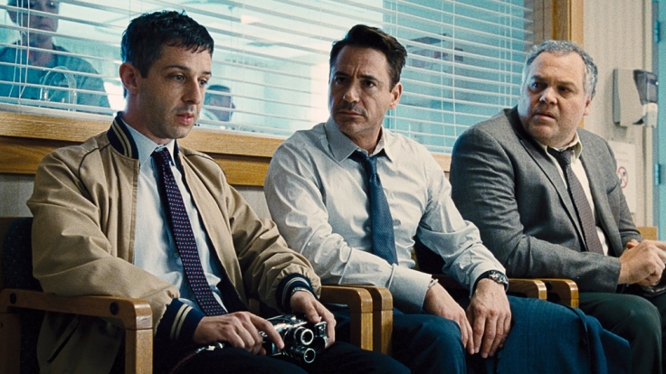 Die Palmer-Brüder (v. l. n. r.) Dale (Jeremy Strong), Hank (Robert Downey Jr.) und Glen (Vincent D'Onofrio).