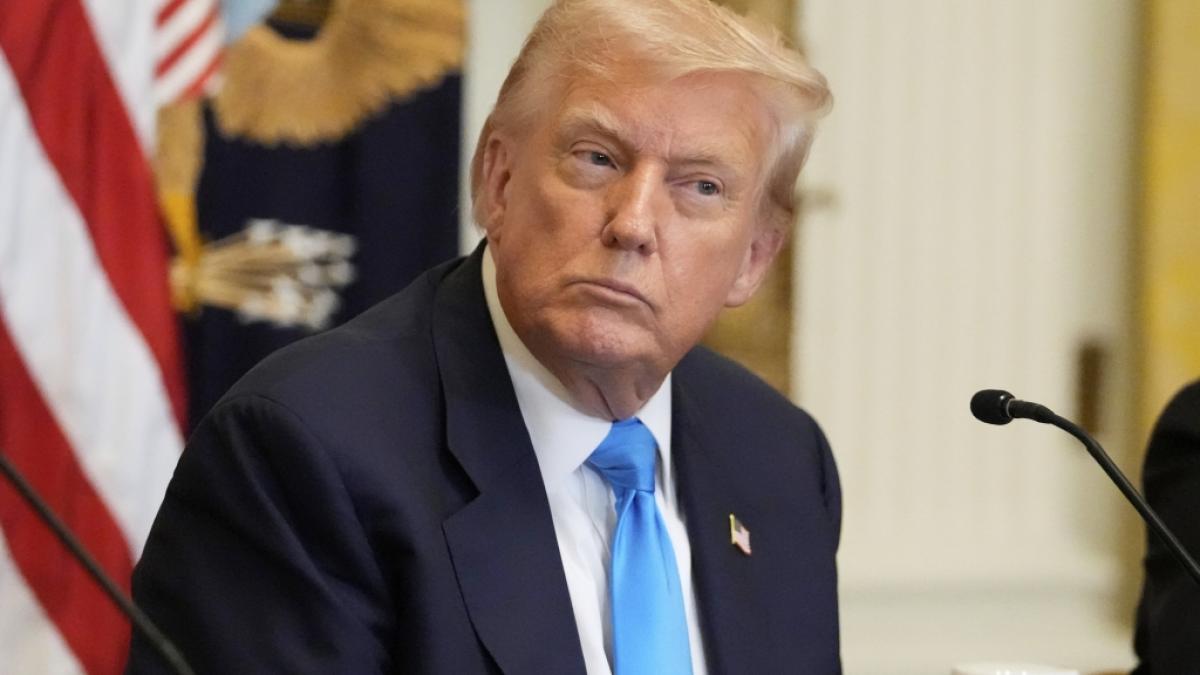 Donald Trump ist f&uuml;r seinen unberechenbaren Zoll-Kurs bekannt - nun hat der US-Pr&auml;sident erneut einen R&uuml;ckzieher gemacht. (Foto)