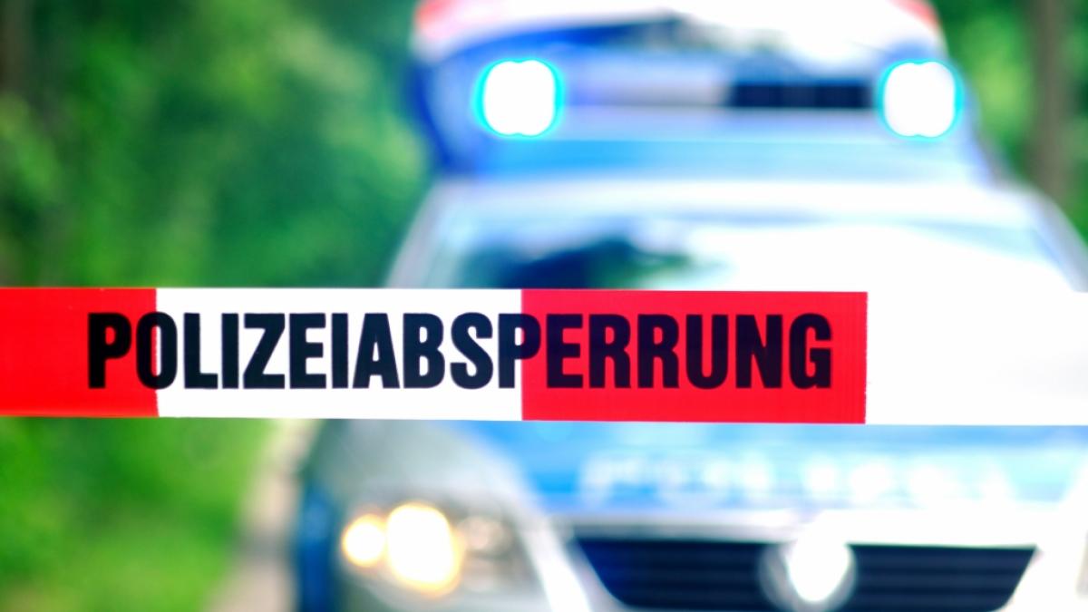 Im schwedischen H&auml;sselby sind zwei schwerverletzte Kinder vor einem Wohnhaus entdeckt worden - eines starb wenig sp&auml;ter an seinen schweren Verletzungen (Symbolbild). (Foto)