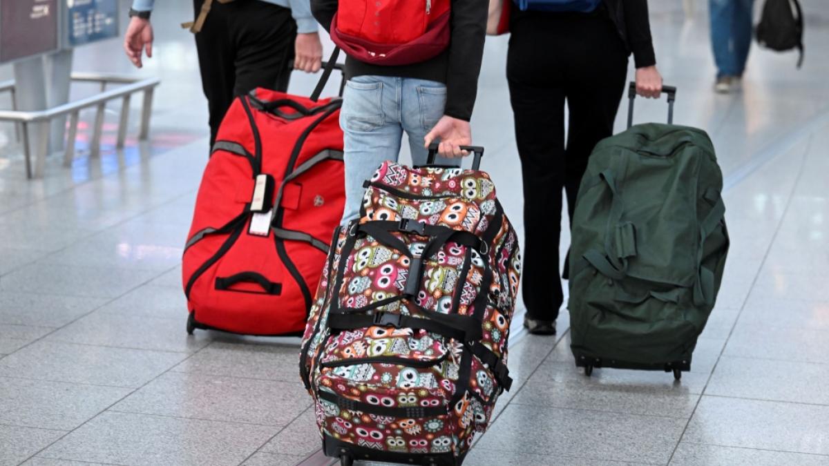 Wer schlecht packt, muss mehr Gep&auml;ck mit sich schleppen, als eigentlich n&ouml;tig w&auml;re. (Foto)