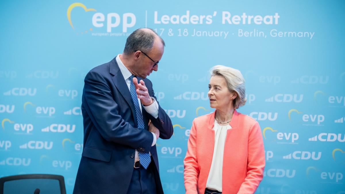 Friedrich Merz im Gespr&auml;ch mit Ursula von der Leyen. (Foto)