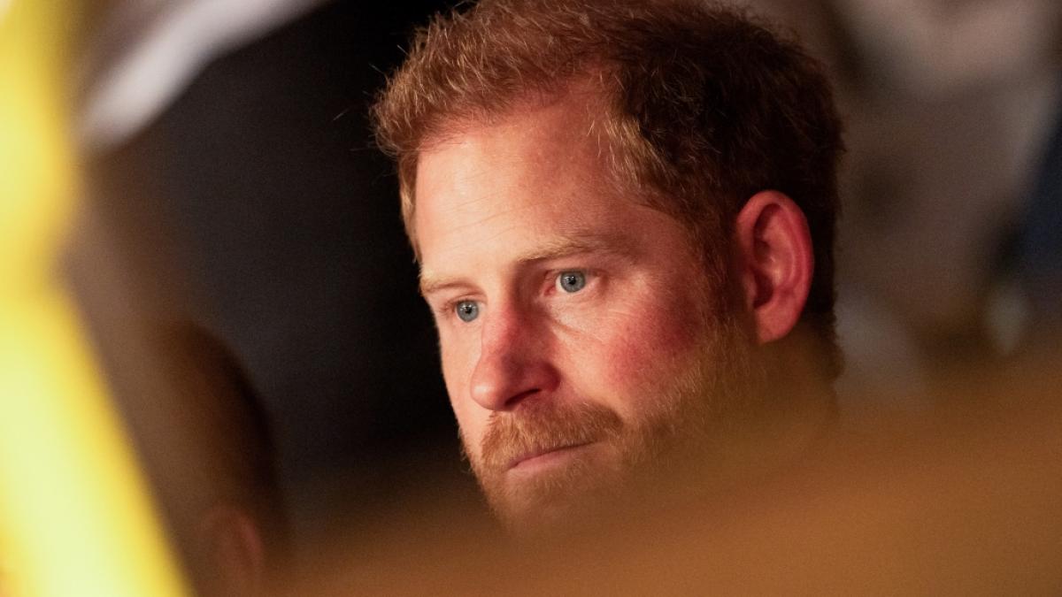 Kein roter Teppich f&uuml;r Prinz Harry: Auf ein Wiedersehen mit Papa K&ouml;nig Charles III. kann der Herzog von Sussex noch hoffen, eine Unterkunft im Palast kann er sich jedoch abschminken. (Foto)