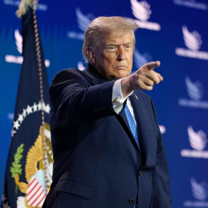 US-Minister leistet sich peinlichen Patzer – ausgerechnet beim Trump-Lob