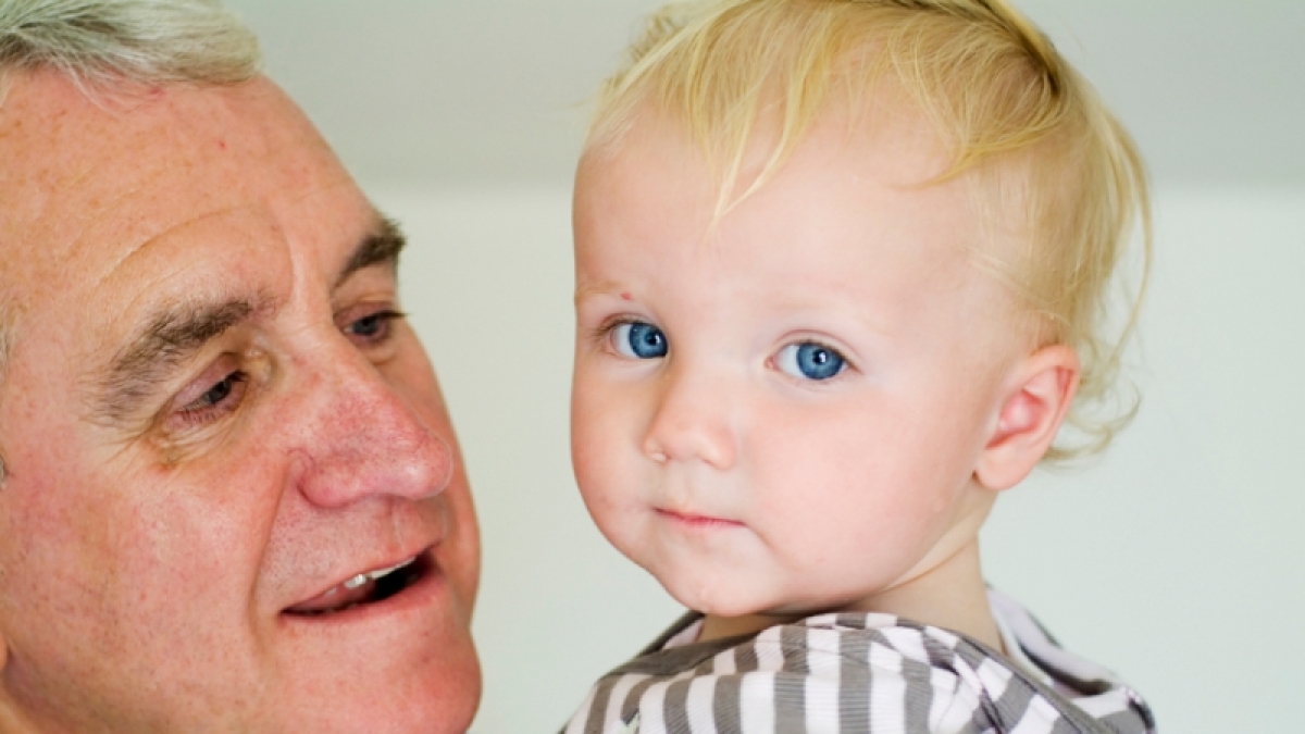 Die Deutschen werden sich daran gew&ouml;hnen m&uuml;ssen, dass die Papis immer &auml;lter werden. Was das f&uuml;r die Gesundheit des Kindes bedeutet, wird derzeit erforscht. (Foto)