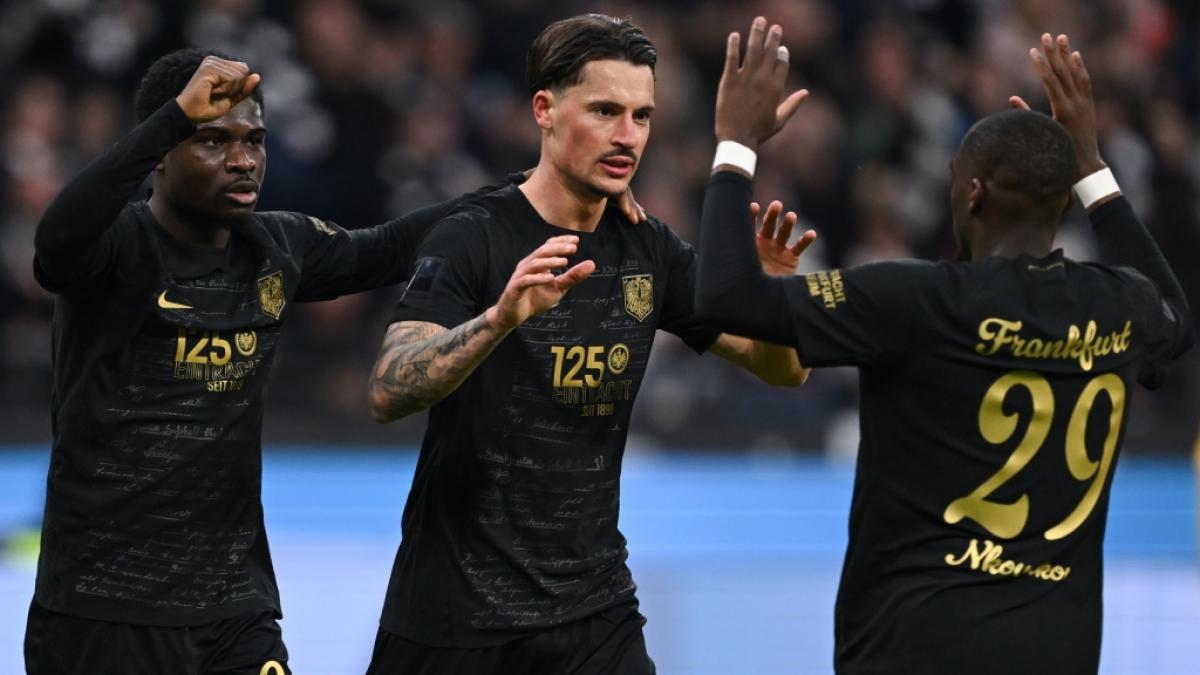 Aktuelle News &uuml;ber Eintracht Frankfurt lesen Sie auf news.de. (Foto)