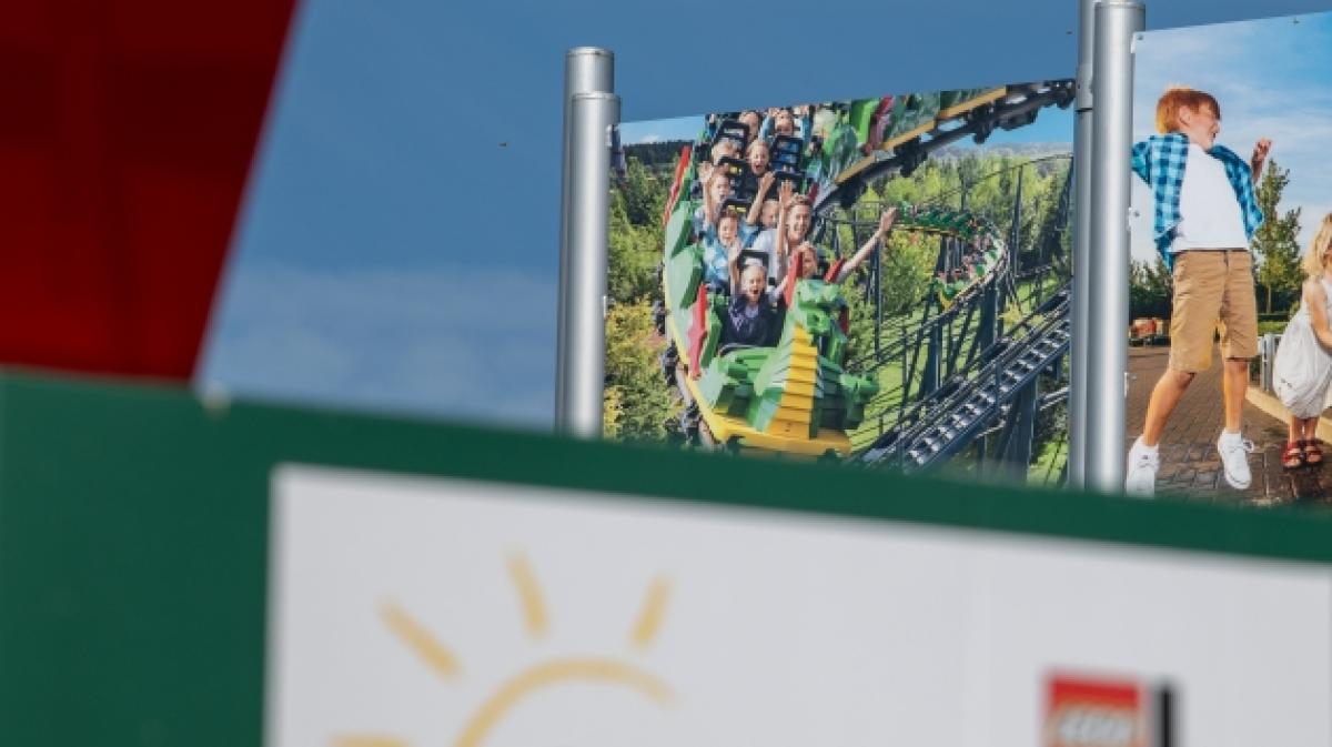 Im Freizeitpark "Legoland" in G&uuml;nzburg ist es zu einem Achterbahn-Unfall mit mehreren Verletzen gekommen. (Foto)