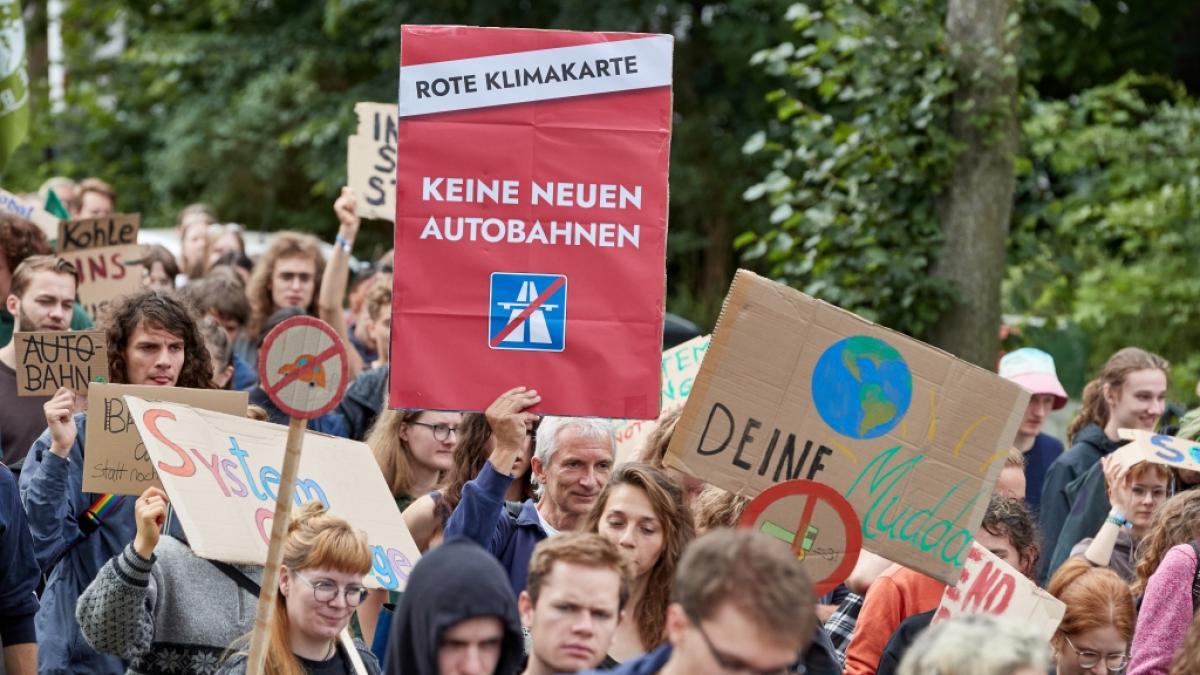 Am 15. September 2023 kommt es aufgrund einer Gro&szlig;demo von Fridays for Future zu zahlreichen Stra&szlig;ensperrungen. (Foto)