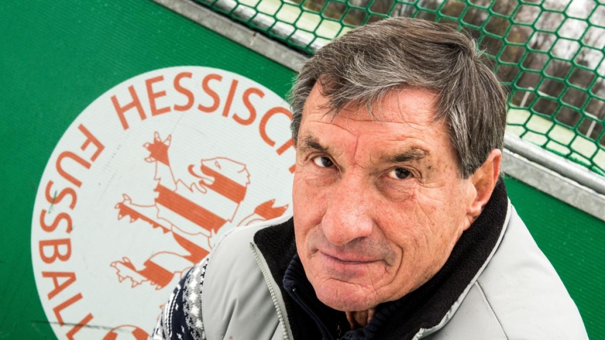 Ex-Bundesliga-Trainer Lothar Buchmann ist mit 87 Jahren gestorben. (Foto)