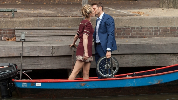 Herbert (Hans-Joachim Heist) hat bei Dorothea (Rita Russek) etwas gutzumachen.