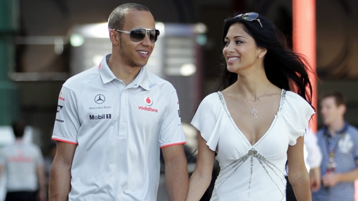 Nach dem Bianchi-Unfall gibt Nicole Scherzinger zu: Ich habe Angst um Lewis Hamilton.