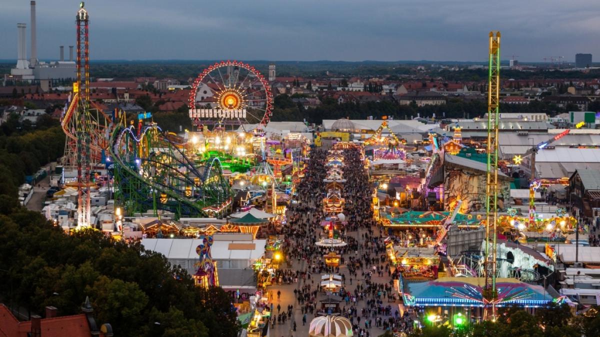Blick auf das Oktoberfest in M&uuml;nchen. (Foto)